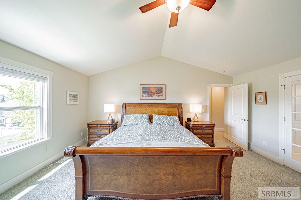2094 Autumn Lane Property Photo 40