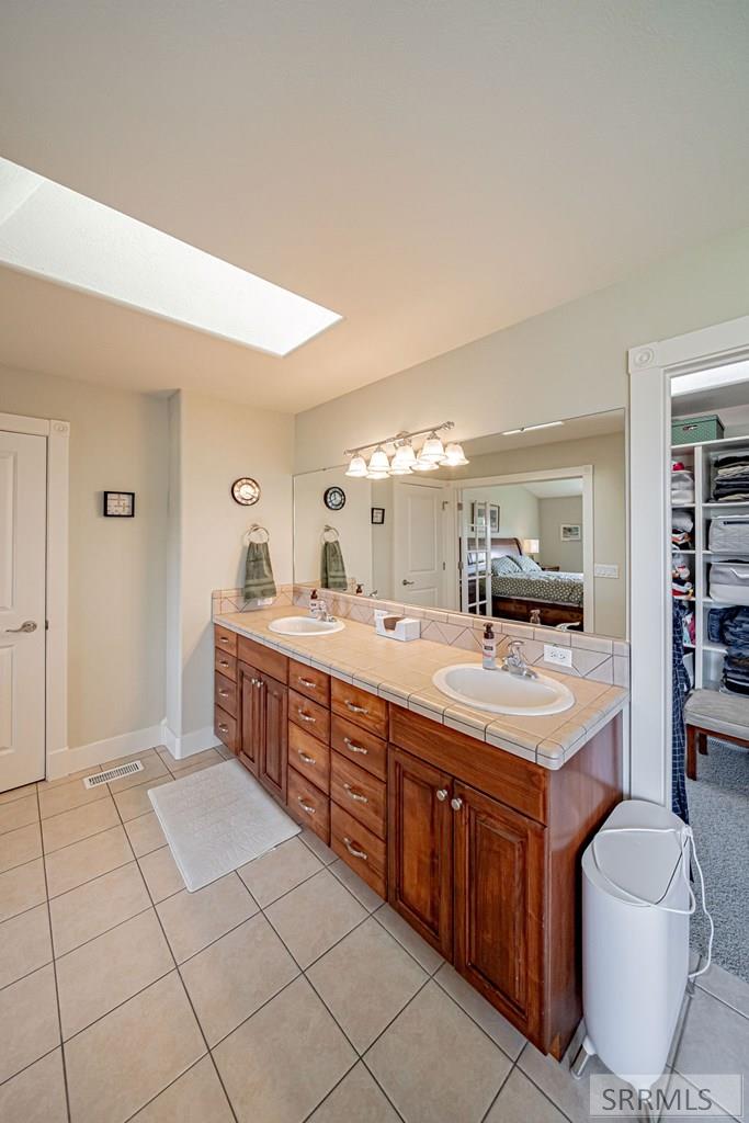 2094 Autumn Lane Property Photo 48