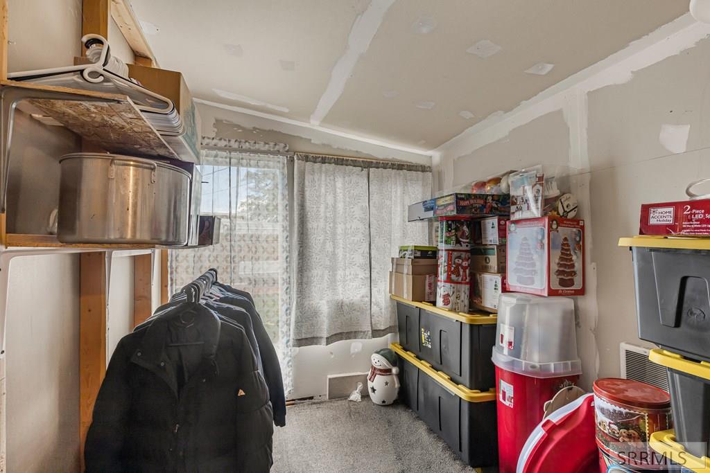742 Fort Hall Avenue Property Photo 6