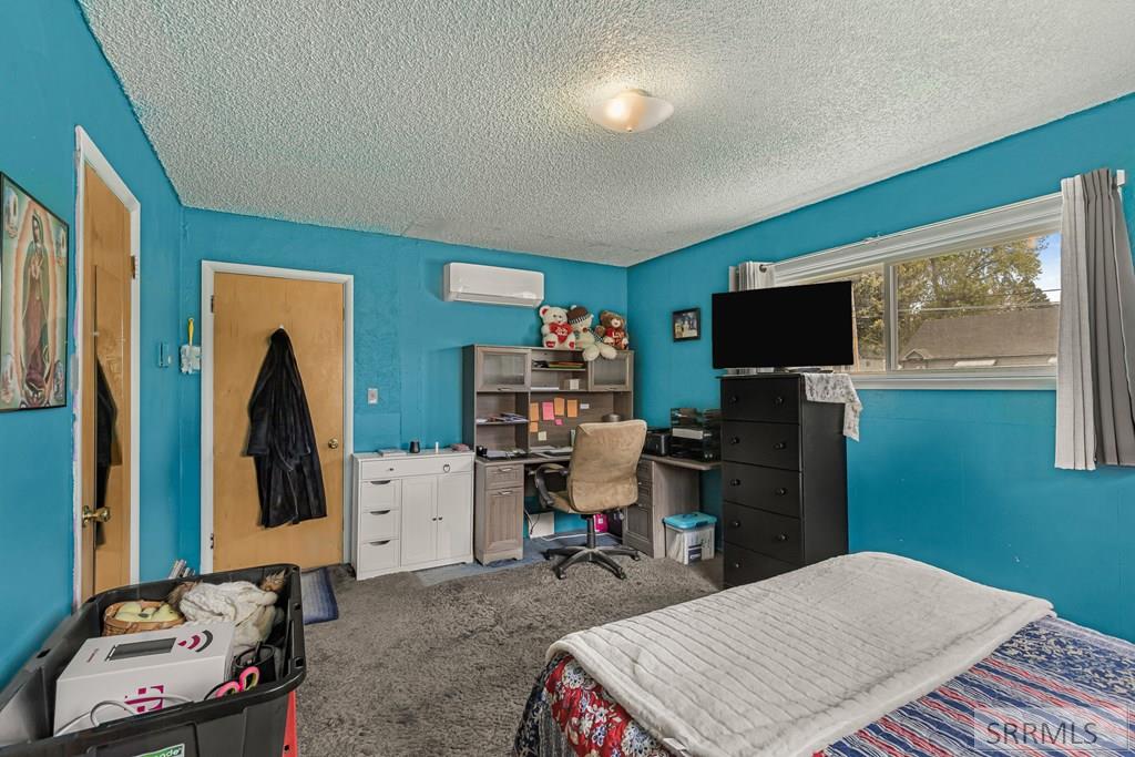 742 Fort Hall Avenue Property Photo 9