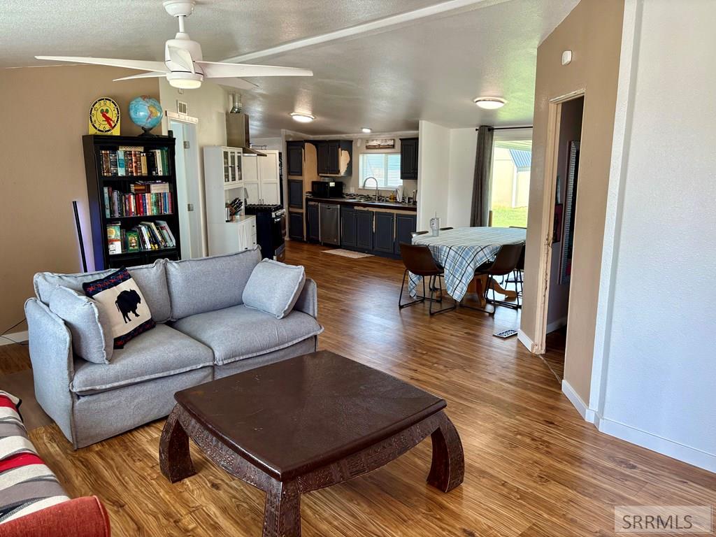 3219 S Niel Drive Property Photo 4
