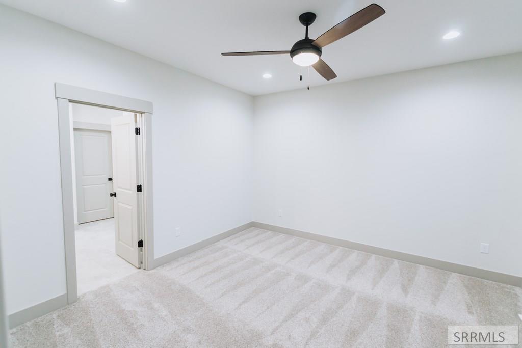 3419 Greenwillow Lane Property Photo 13