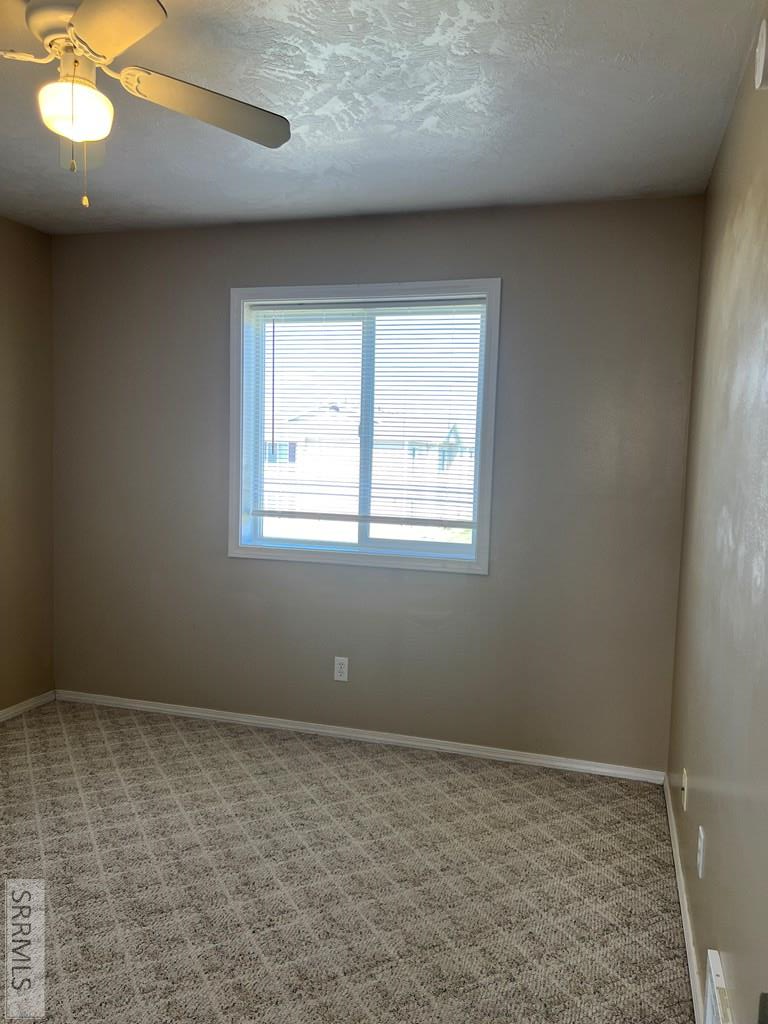 858 Anne Street Property Photo 3