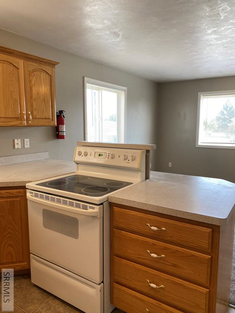 858 Anne Street Property Photo 25
