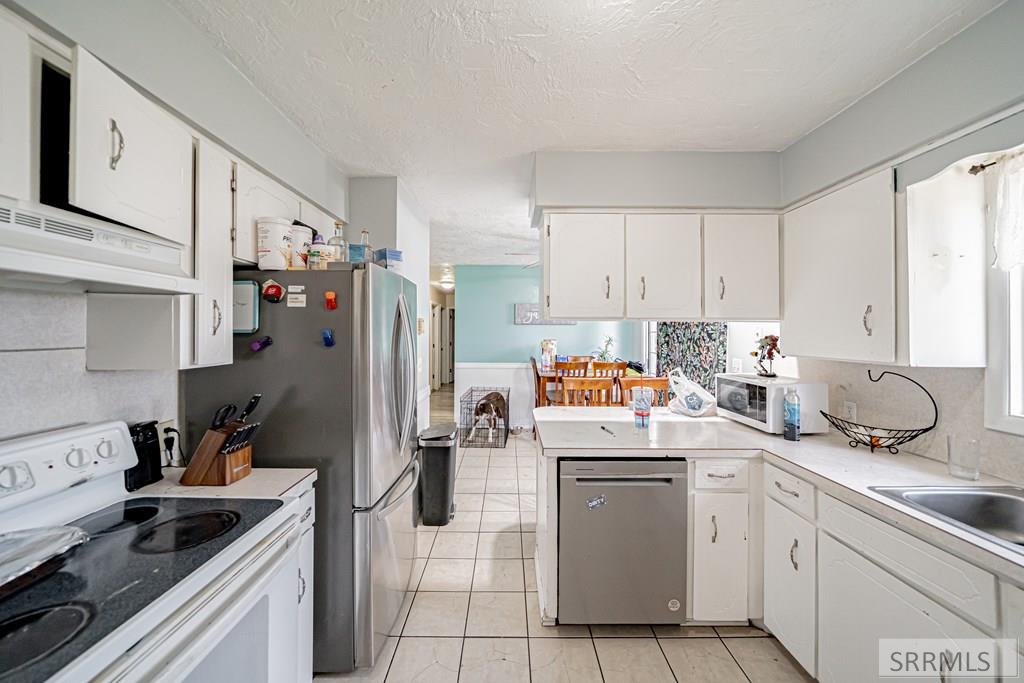 4161 E 300 N Property Photo 8
