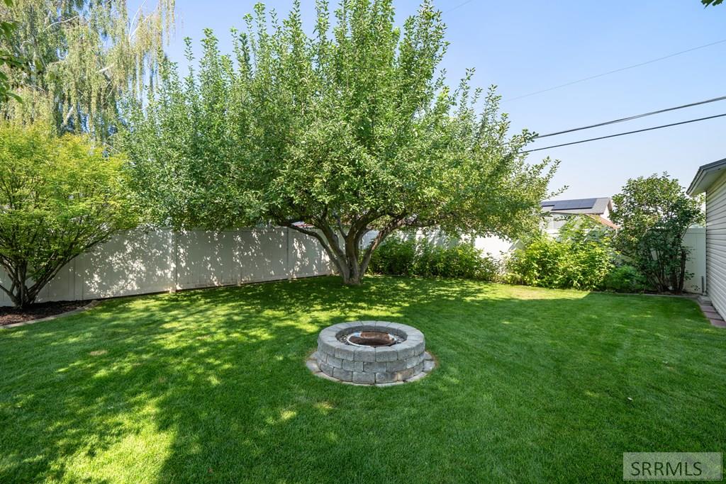 235 Spruce Street Property Photo 10
