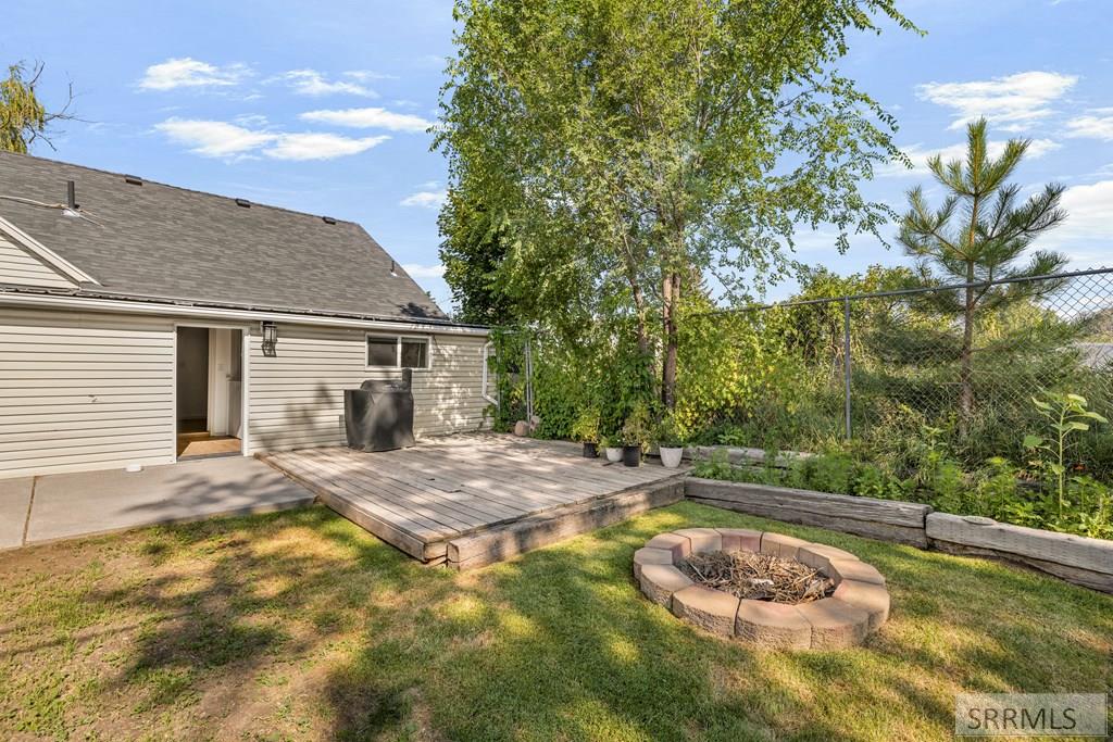 212 Archer Street Property Photo 22