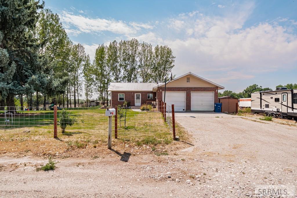 1384 N 1200 E Property Photo 3