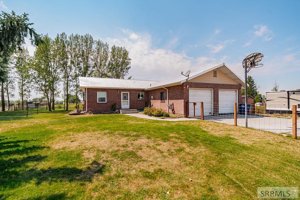 1384 N 1200 E Property Photo 6