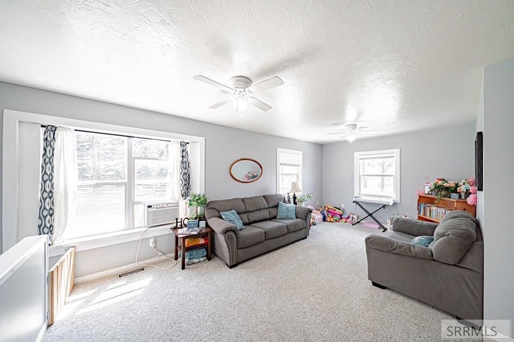 1384 N 1200 E Property Photo 7