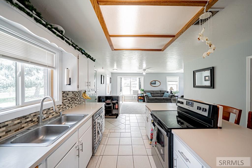 1384 N 1200 E Property Photo 18