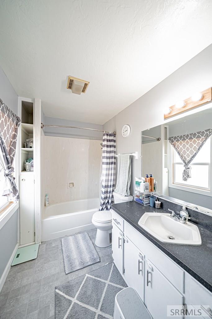 1384 N 1200 E Property Photo 26
