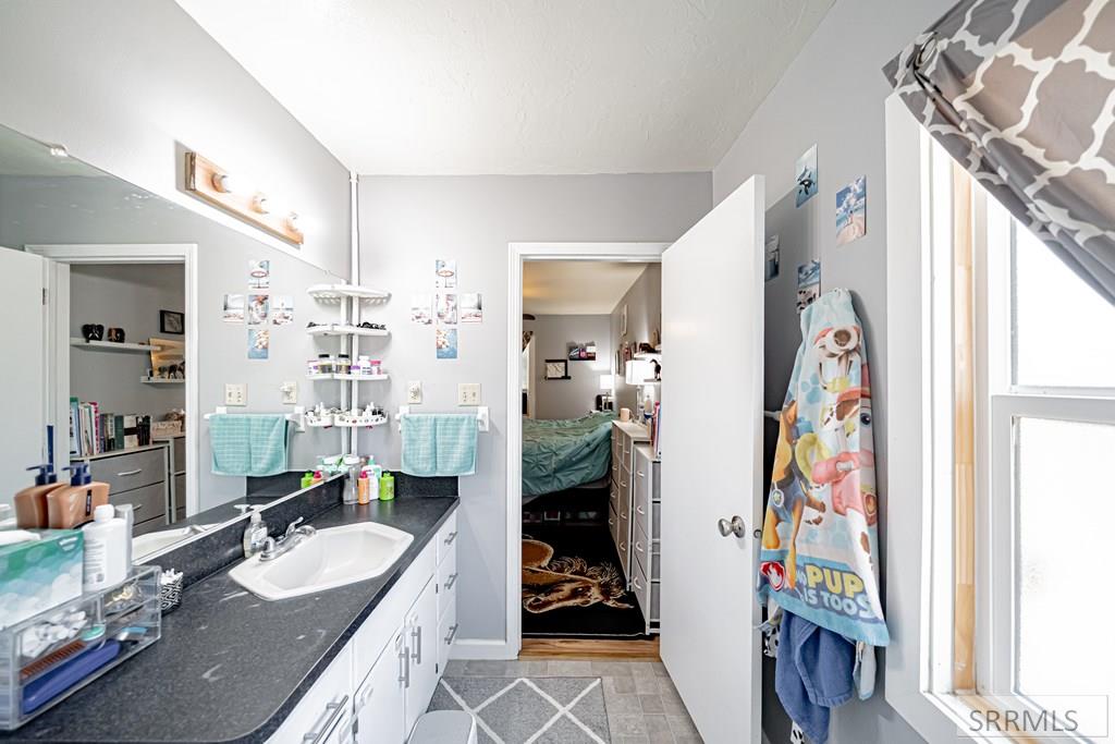 1384 N 1200 E Property Photo 27