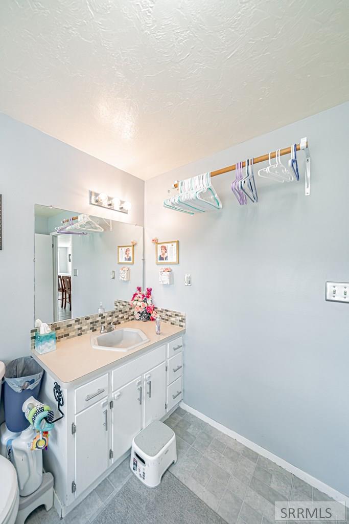 1384 N 1200 E Property Photo 31