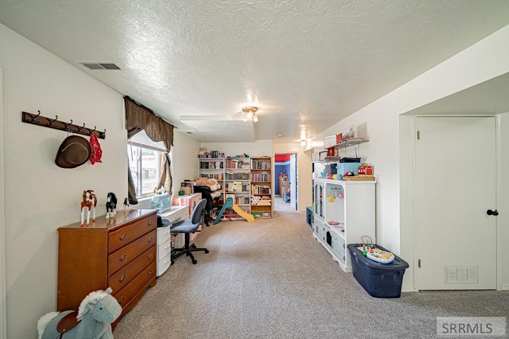 1384 N 1200 E Property Photo 41