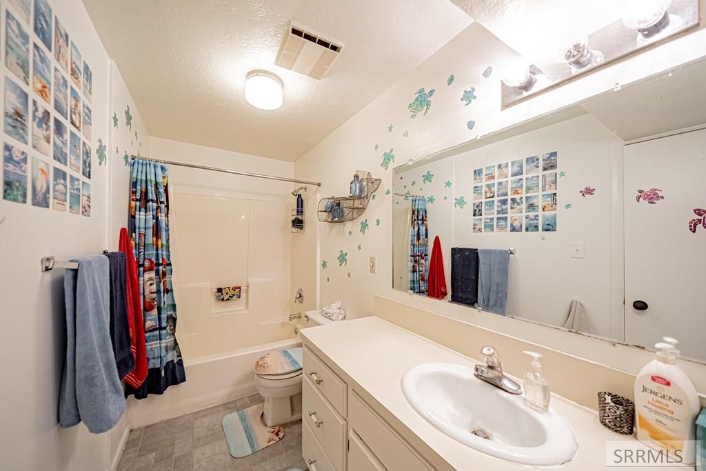 1384 N 1200 E Property Photo 52