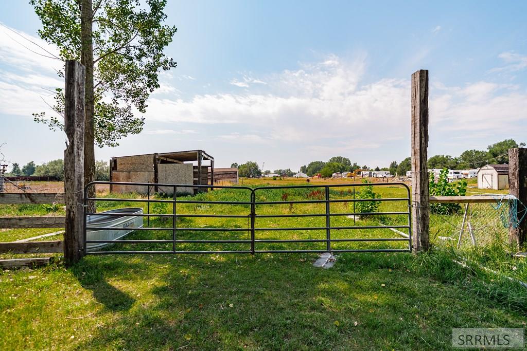 1384 N 1200 E Property Photo 58