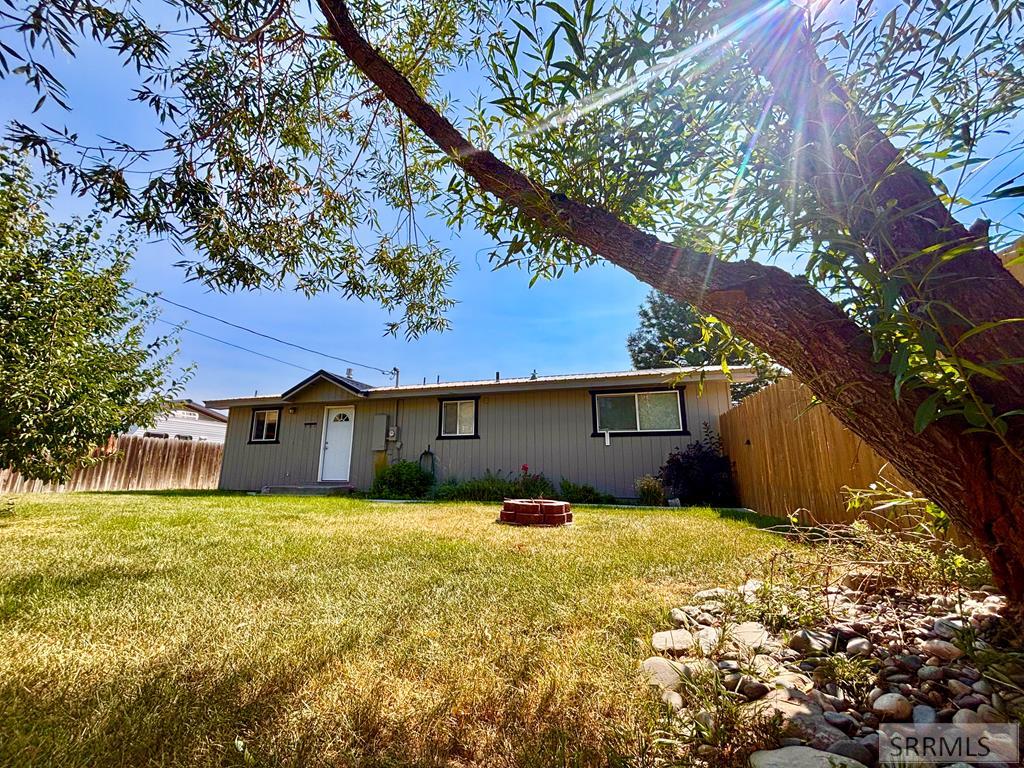 1505 Roosevelt Avenue Property Photo 1