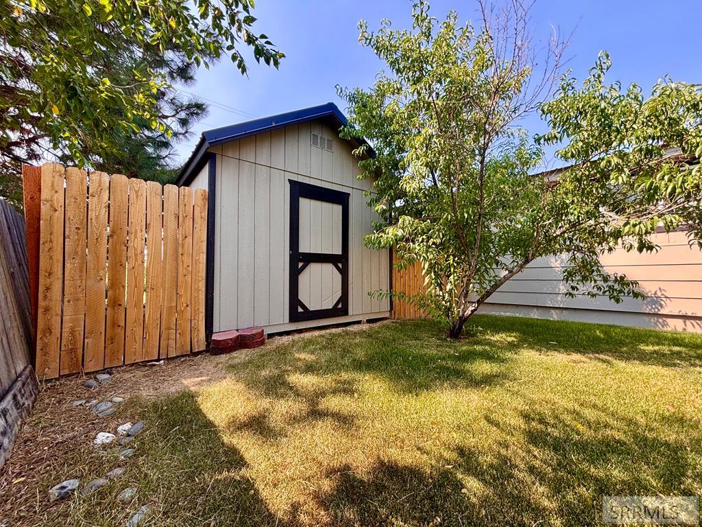 1505 Roosevelt Avenue Property Photo 8