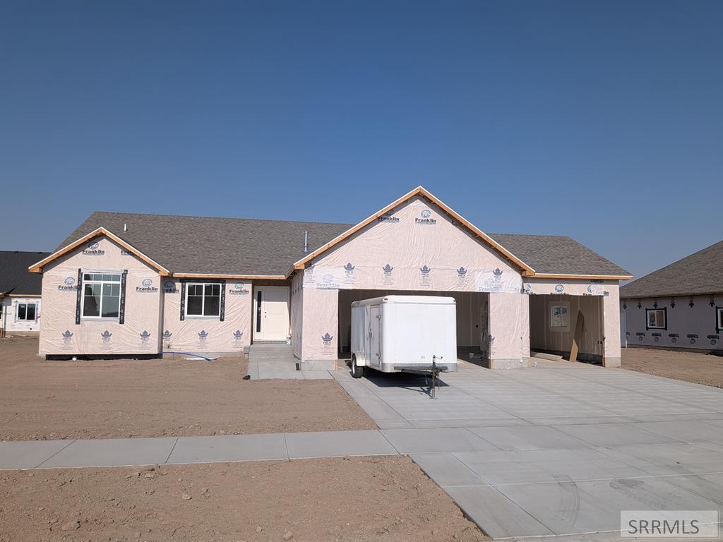 535 Meadowbrook Property Photo 1