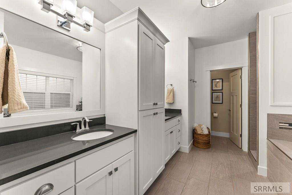 327 N 4410 E Property Photo 25