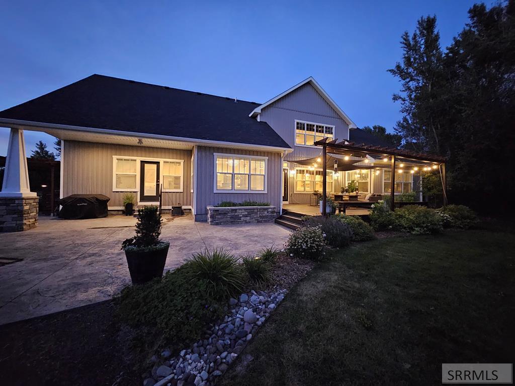 327 N 4410 E Property Photo 71