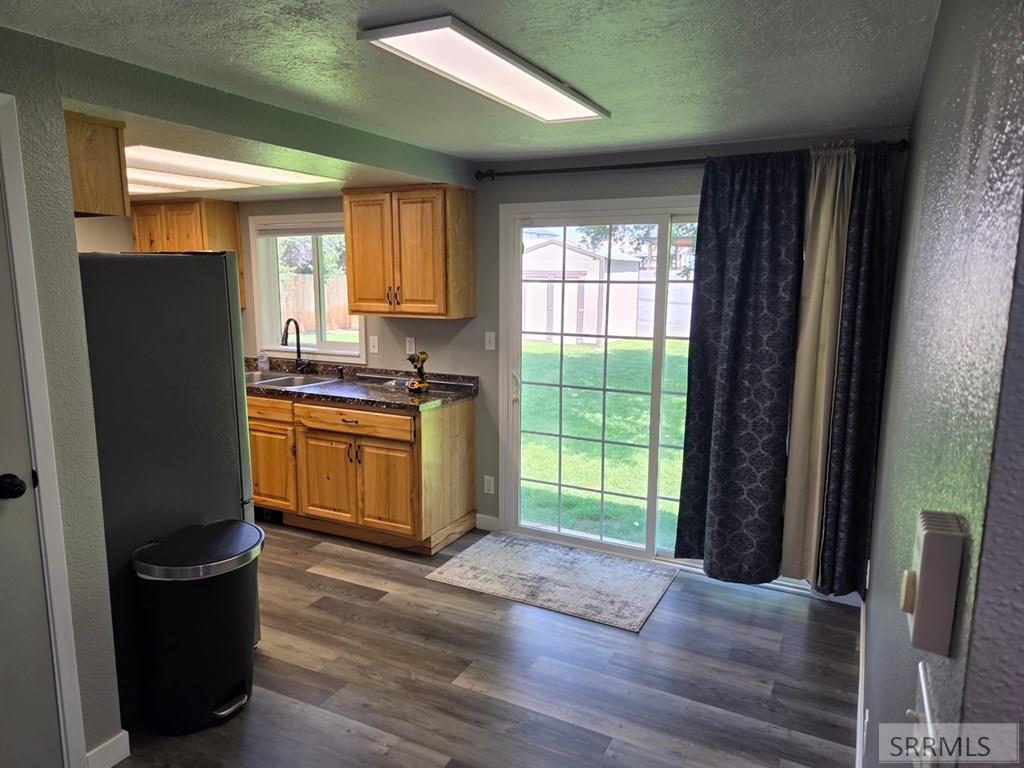 1880 Carmel Drive Property Photo 10