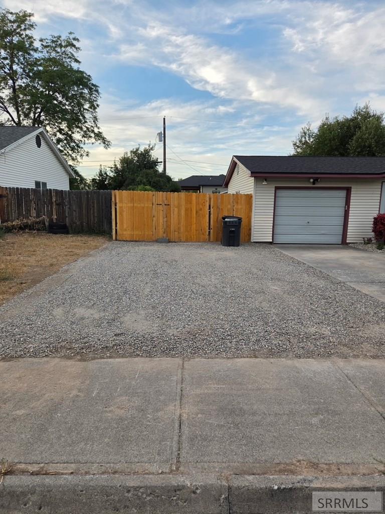 1880 Carmel Drive Property Photo 41