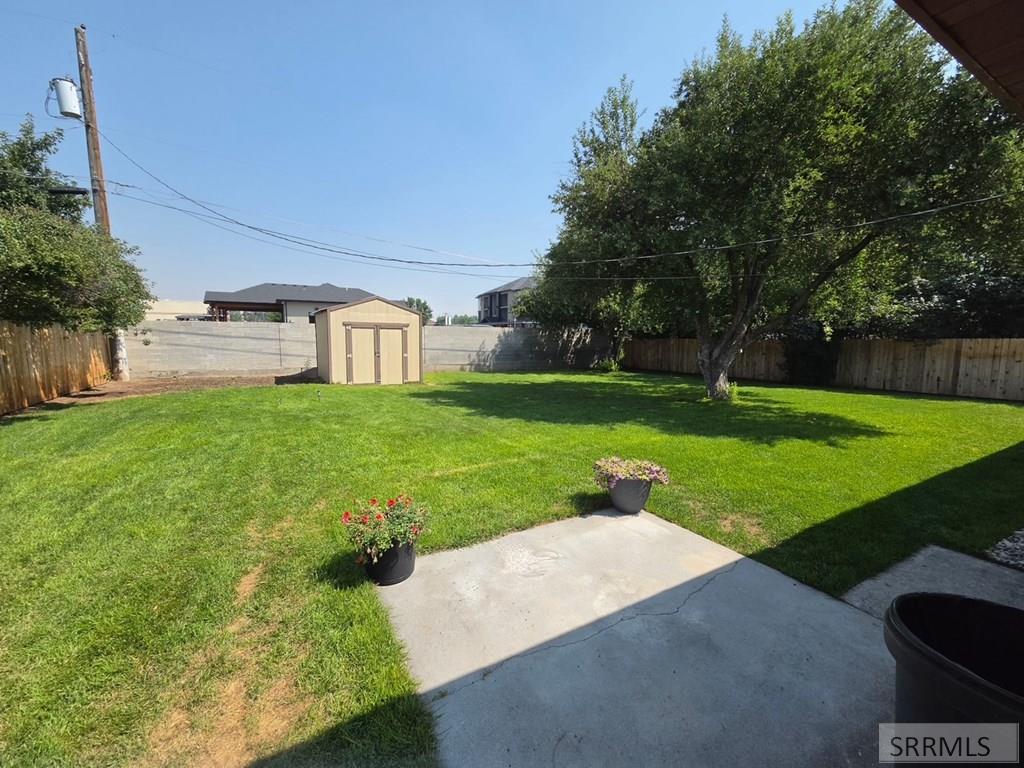 1880 Carmel Drive Property Photo 44