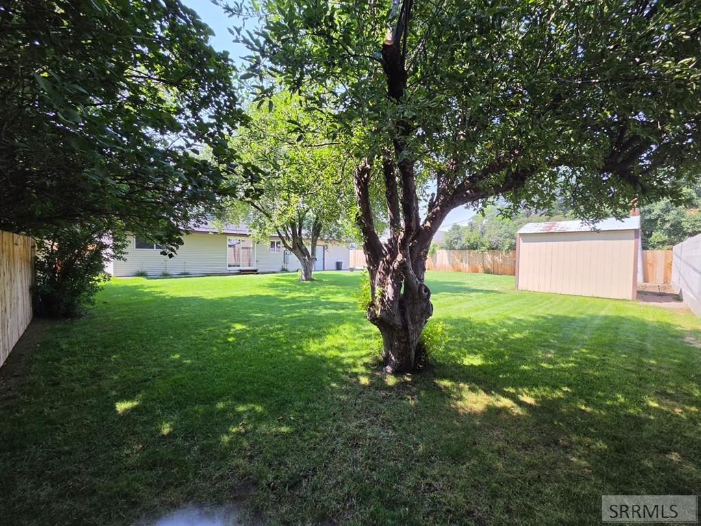 1880 Carmel Drive Property Photo 47