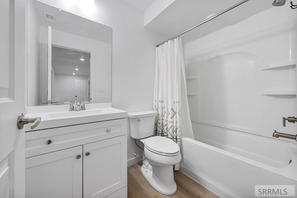 625 Vale Lane Property Photo 42