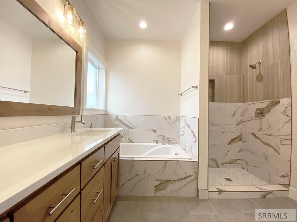 3457 Greenwillow Drive Property Photo 9