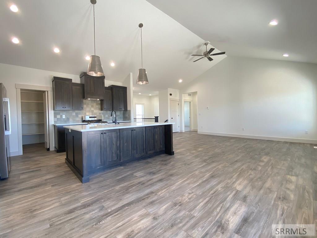 1144 Caliber Lane Property Photo 8