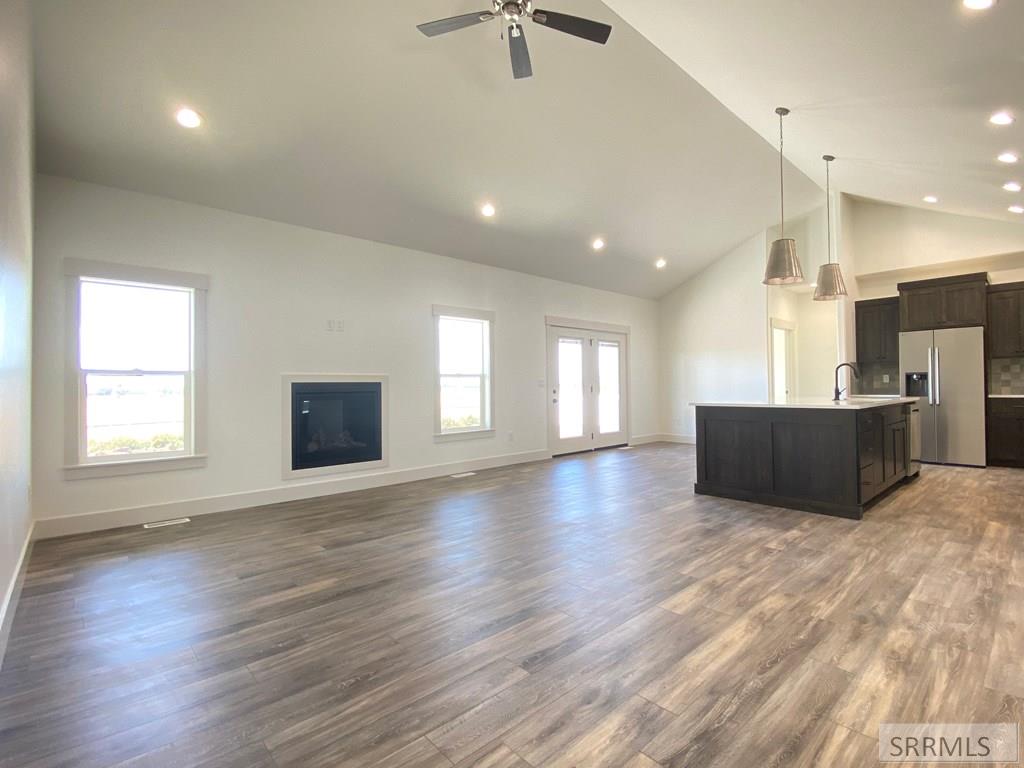 1144 Caliber Lane Property Photo 10