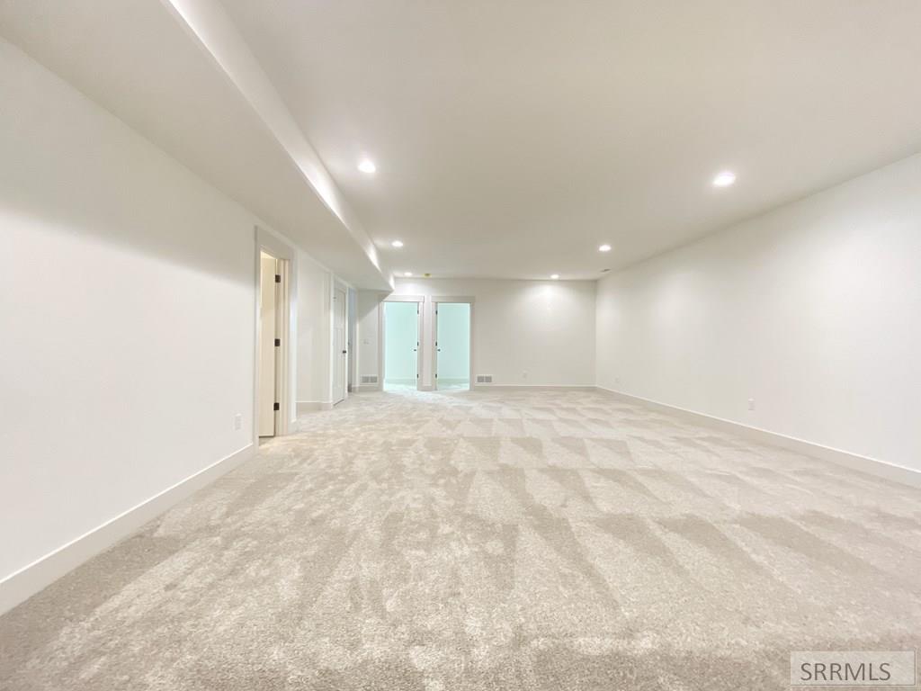 1144 Caliber Lane Property Photo 14