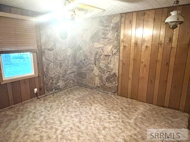 452 N 775 E Property Photo 17