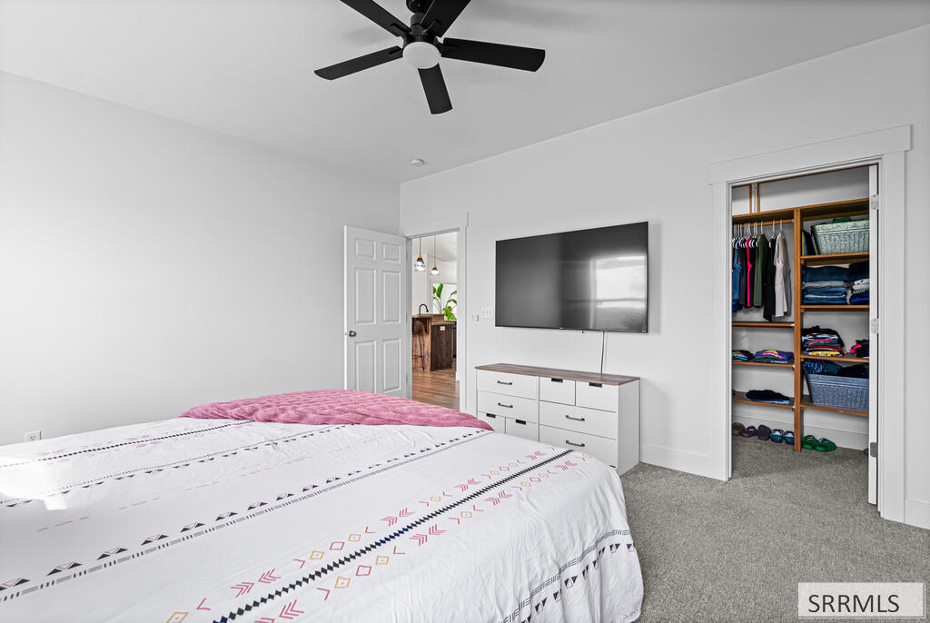 2140 E 200 N Property Photo 22