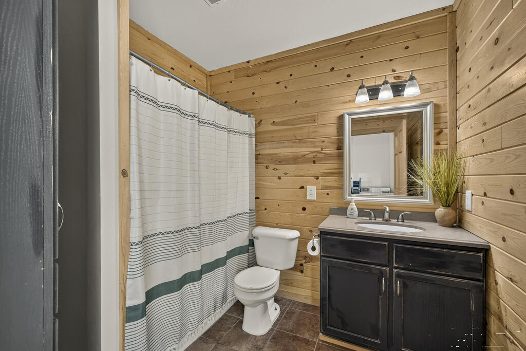 2140 E 200 N Property Photo 25