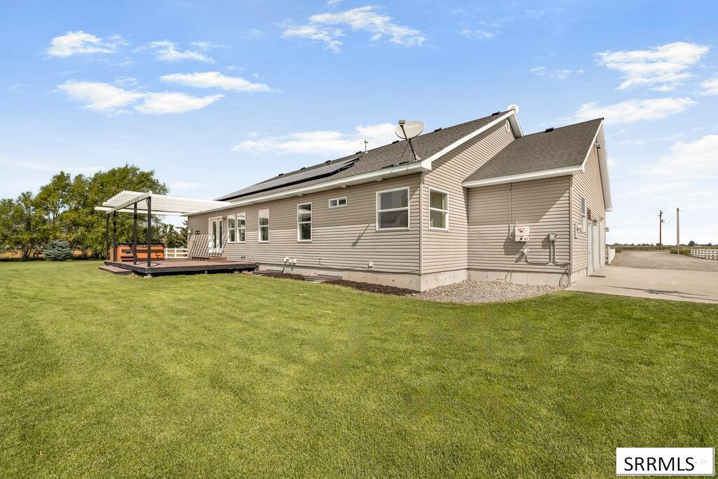 2140 E 200 N Property Photo 31