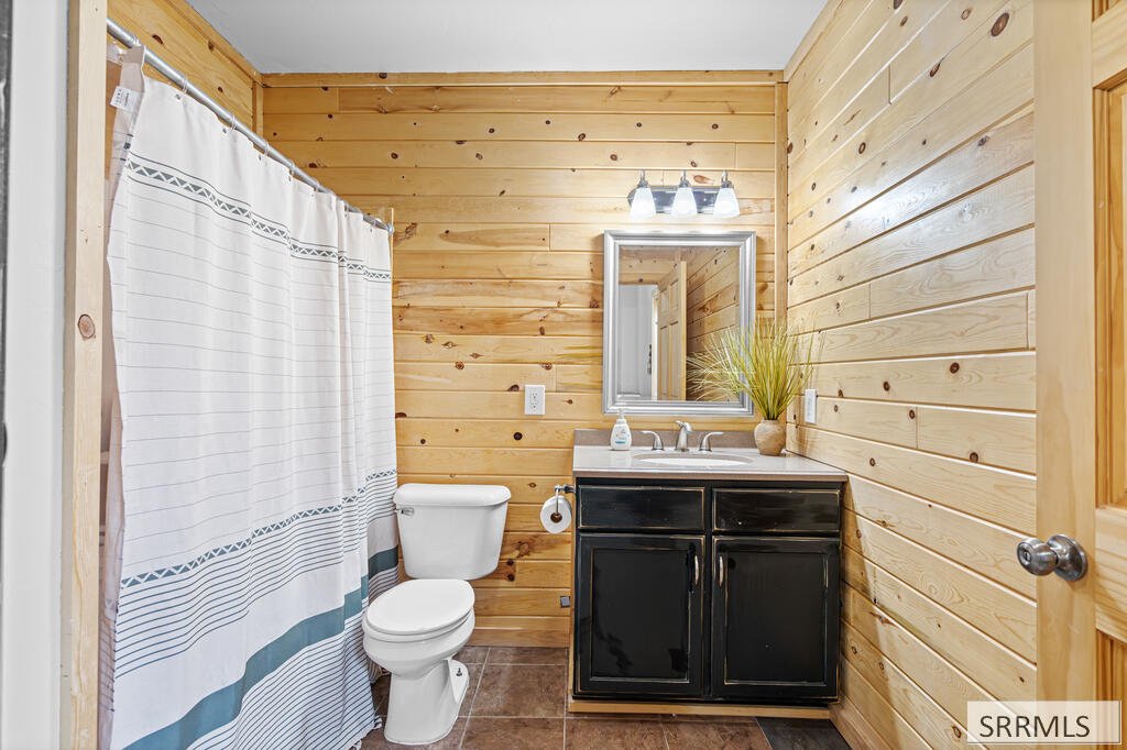 2140 E 200 N Property Photo 52
