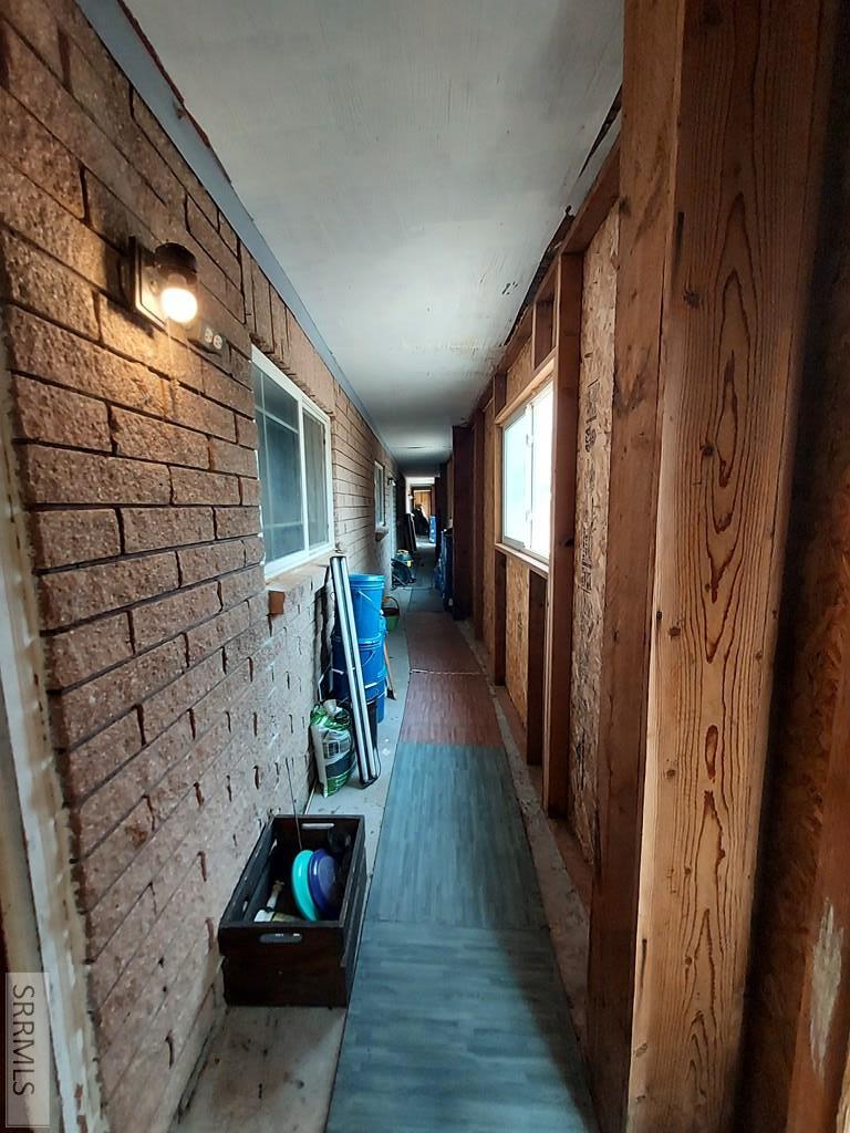 766 W Grand Avenue Property Photo 7