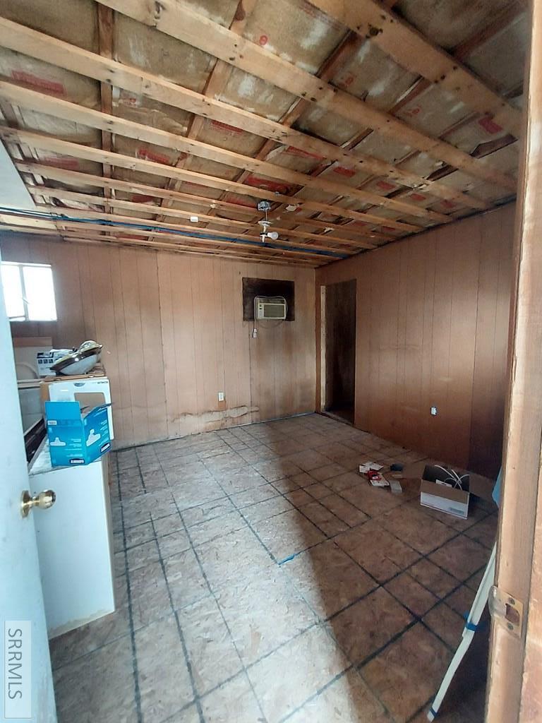 766 W Grand Avenue Property Photo 15