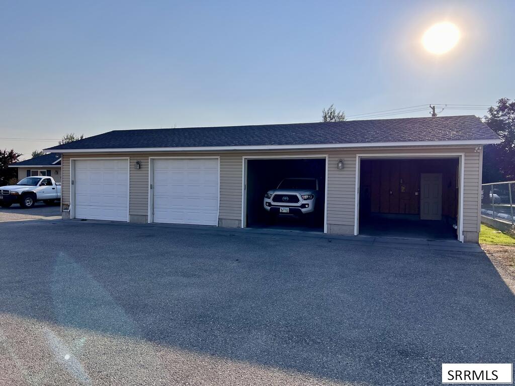 139 Stockham Blvd Property Photo 2