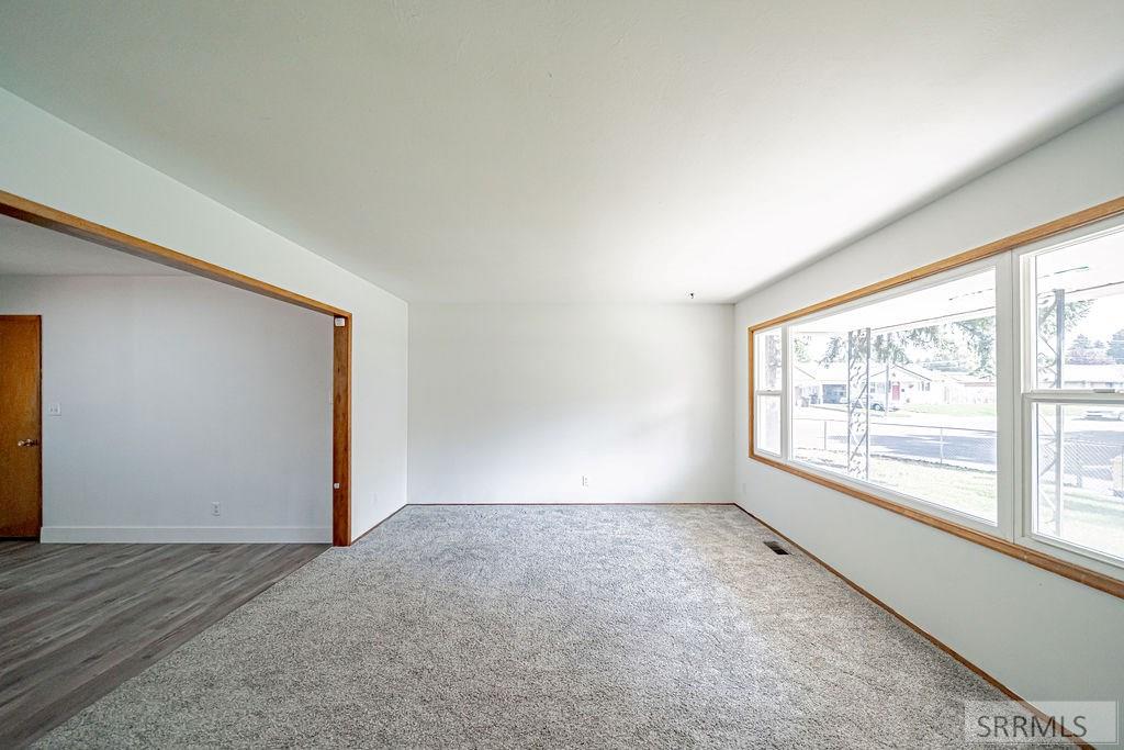 556 Westhill Avenue Property Photo 7