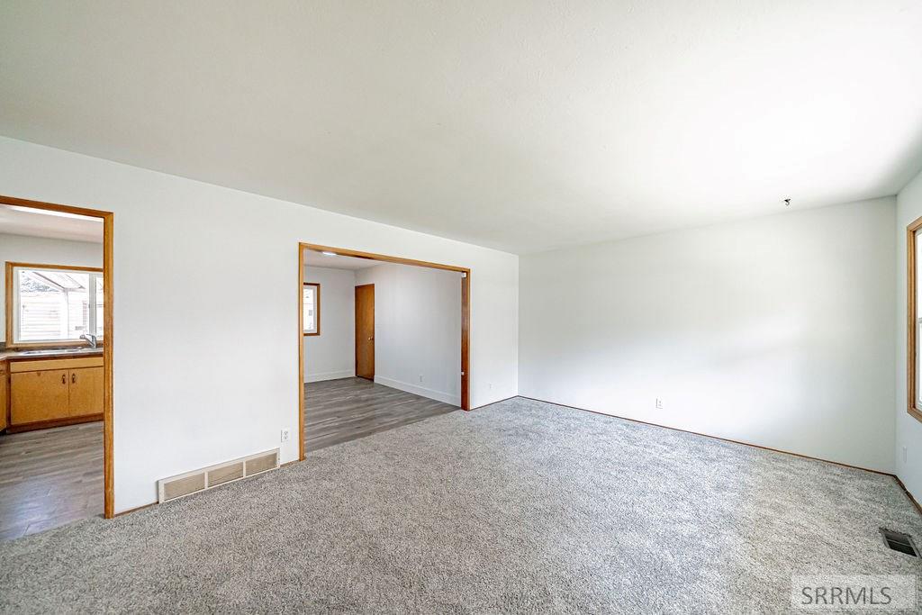 556 Westhill Avenue Property Photo 9