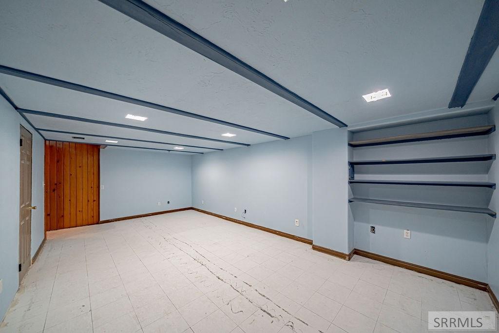 556 Westhill Avenue Property Photo 25