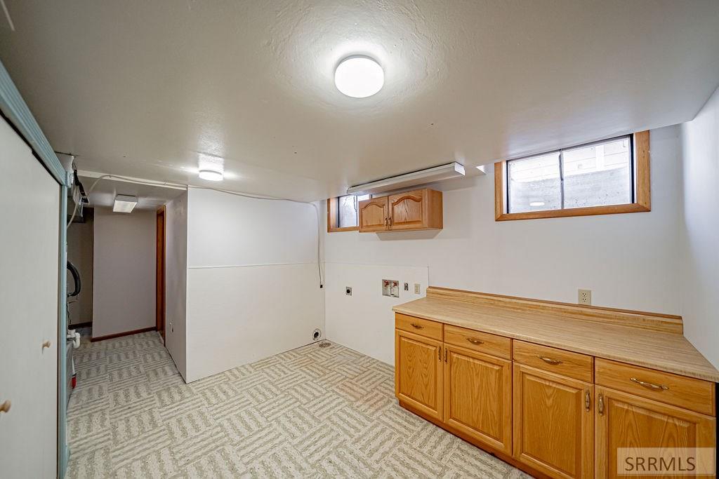 556 Westhill Avenue Property Photo 31