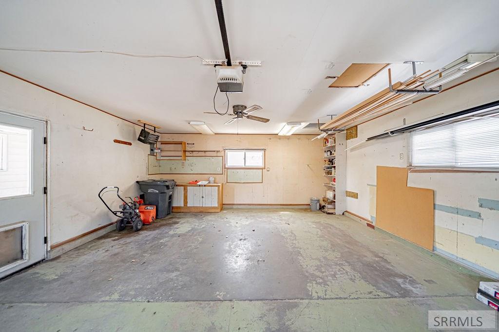 556 Westhill Avenue Property Photo 35