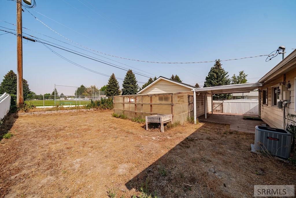 556 Westhill Avenue Property Photo 39