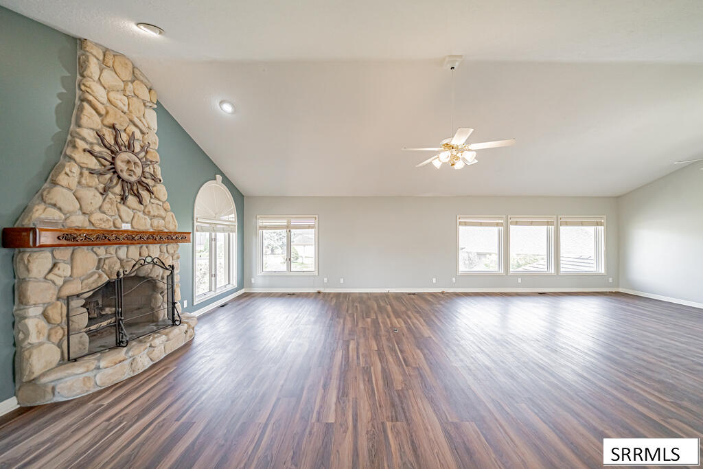 12081 S Country Club Drive Property Photo 10